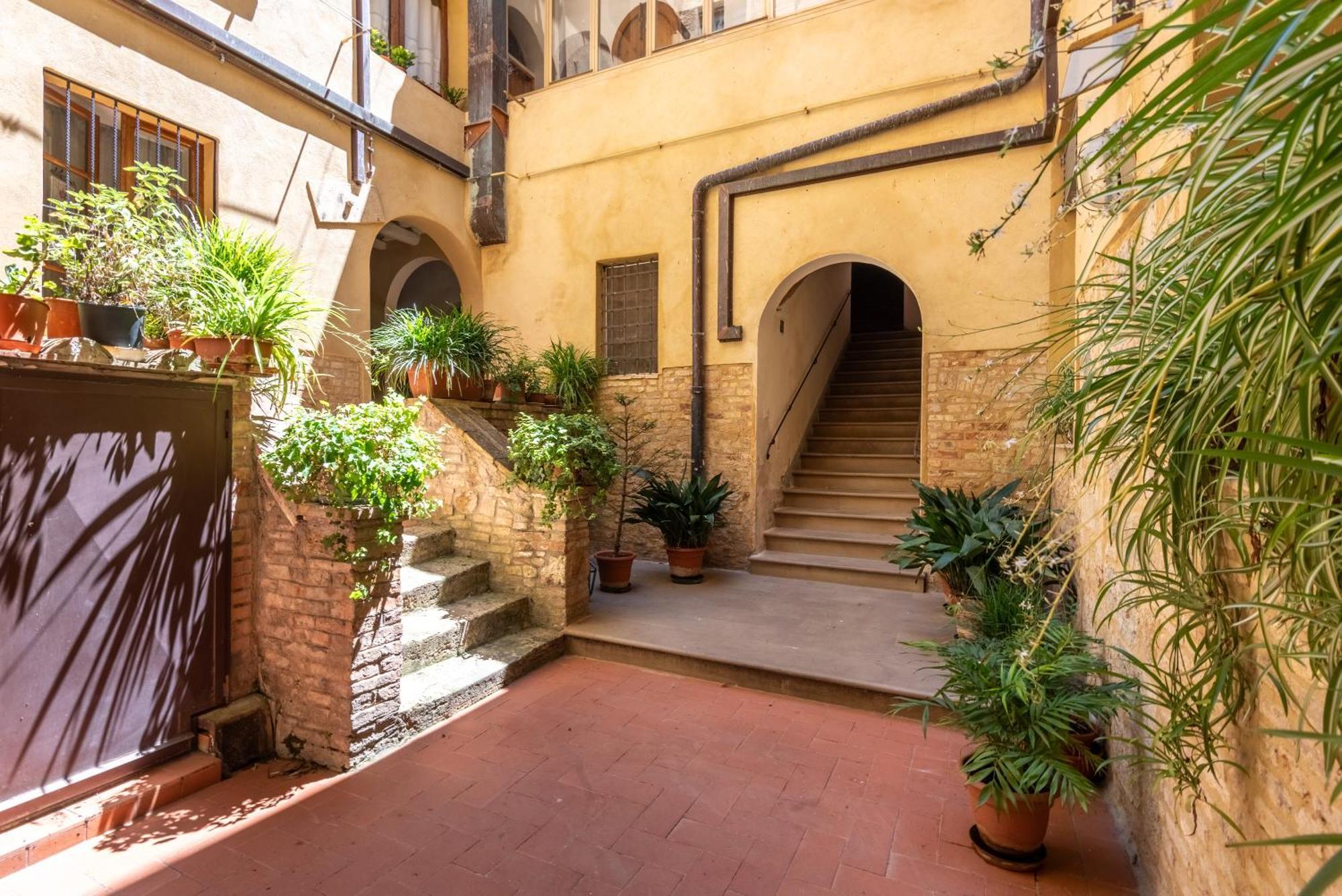 Il Teatro Apartment San Gimignano Luaran gambar